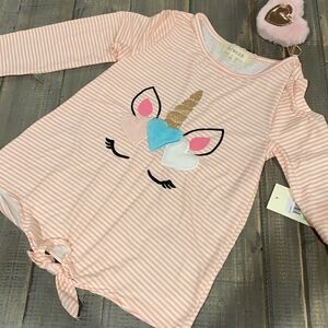 🎄🎁Girls Unicorn Top NWT 